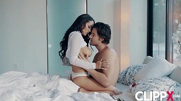 Reproducir Películas porno rusas en el campo con pollas metidas en los coños