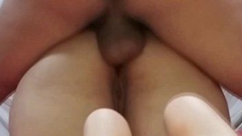 Reproduzir Brasileira que engole de graça e faz sexo anal
