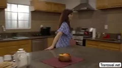 Reproduzir MILF viciado em cum-viciado é analisado pelo amante do ts
